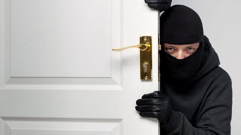 nam mo thay vang danh so may 4 Kẻ trộm là một loại tội phạm mà không ai muốn gặp phải, sẽ dẫn đến mất đồ đạc